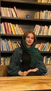 فرزانه ایزدی 
